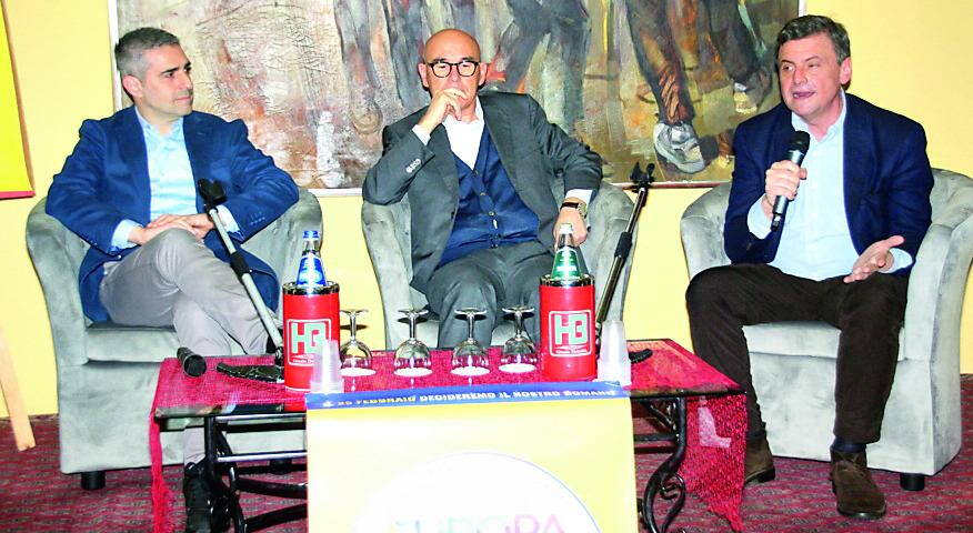 Carlo Calenda a Sassari per sostenere Soru: «È il candidato migliore, il più capace»