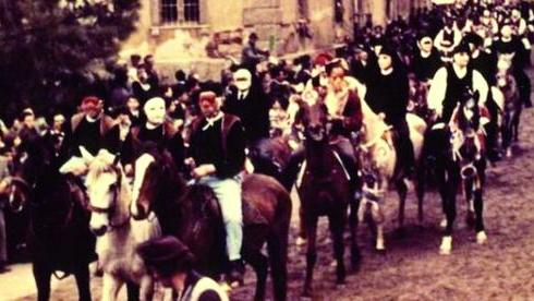 La tradizione della Sartiglia si ripete nel solco della storia