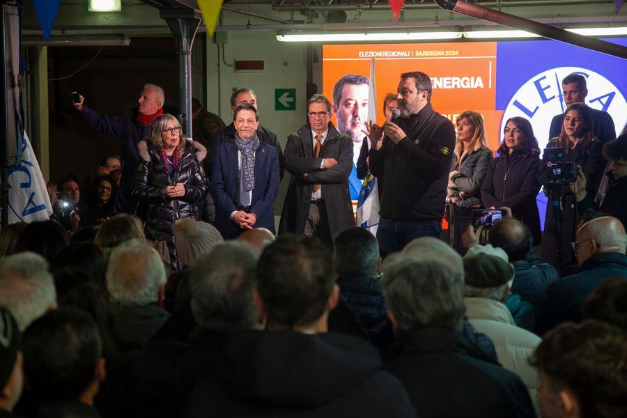 
	Matteo Salvini all'ex mercato ortofrutticolo<em> (foto Roberto Gabrielli)</em>

