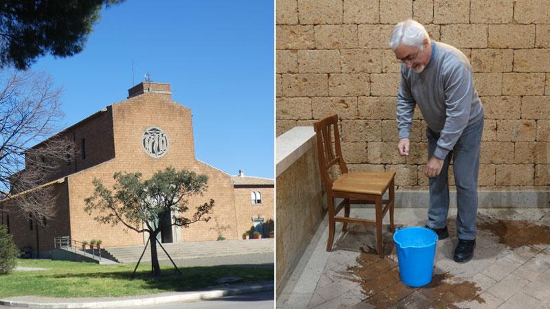La chiesa di Borgo Carige a Capalbio e il parroco Don Marcello Serio mentre in passato ha pulito e asciugato il pavimento della chiesa dopo le infiltrazioni di acqua piovana dal tetto (foto Enzo Russo)