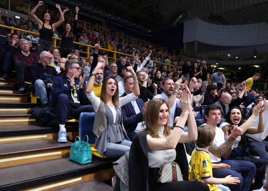 Festa per oltre 3500 tifosi di Modena Volley: il tabù del PalaPanini è sfatato