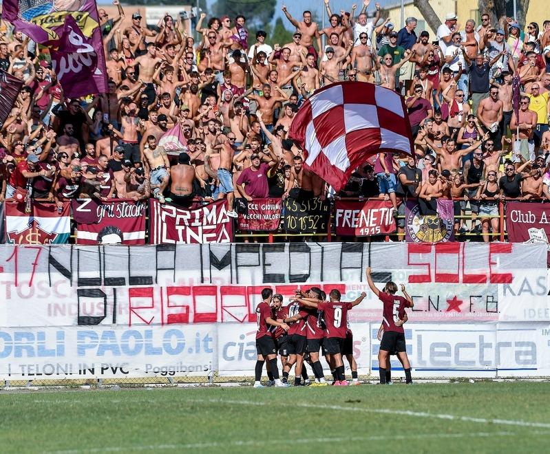 Livorno, biglietti esauriti per il Tau: i tifosi tornano a crederci