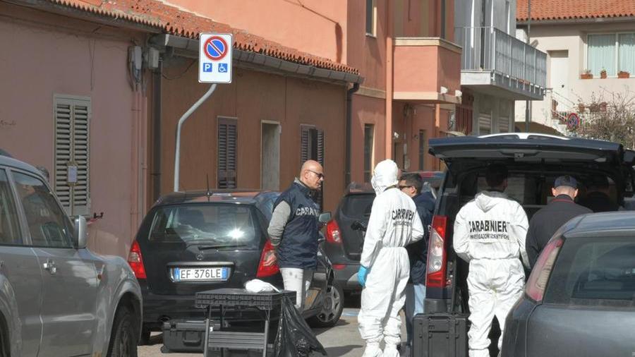 Olbia, i carabinieri del Ris nella casa del pestaggio