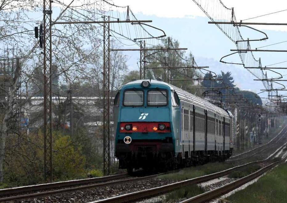 Massa, accusato di furto in un locale poi di omicidio ma non aveva fatto niente: l’odissea di un ragazzo