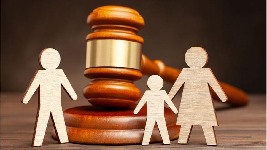 Bonus genitori separati fino a 800 euro: a chi spetta e come fare domanda all’Inps