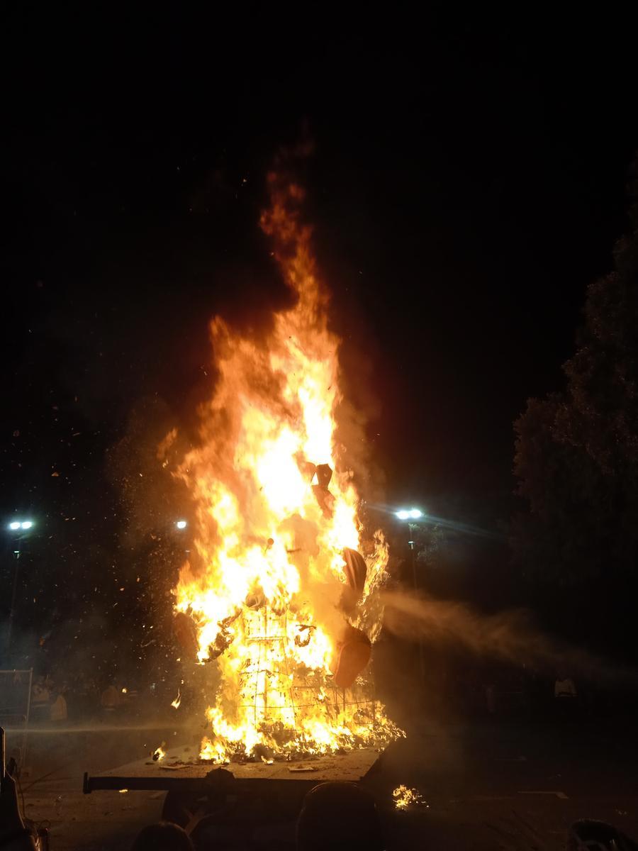 Tempio saluta il carnevale con il rogo di Re Giorgio