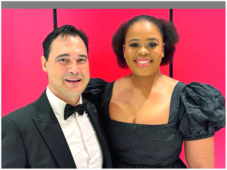 Francesco Demuro conquista il festival di Abu Dhabi, ormai è “Francesco d’Arabia”