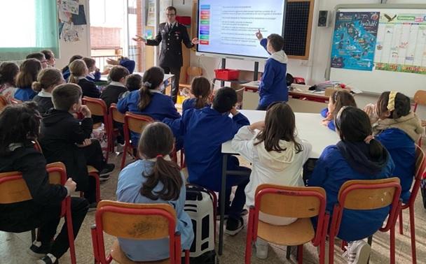 Livorno e Collesalvetti, studenti a lezione di legalità