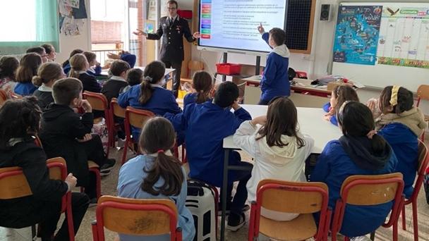 Livorno e Collesalvetti, studenti a lezione di legalità