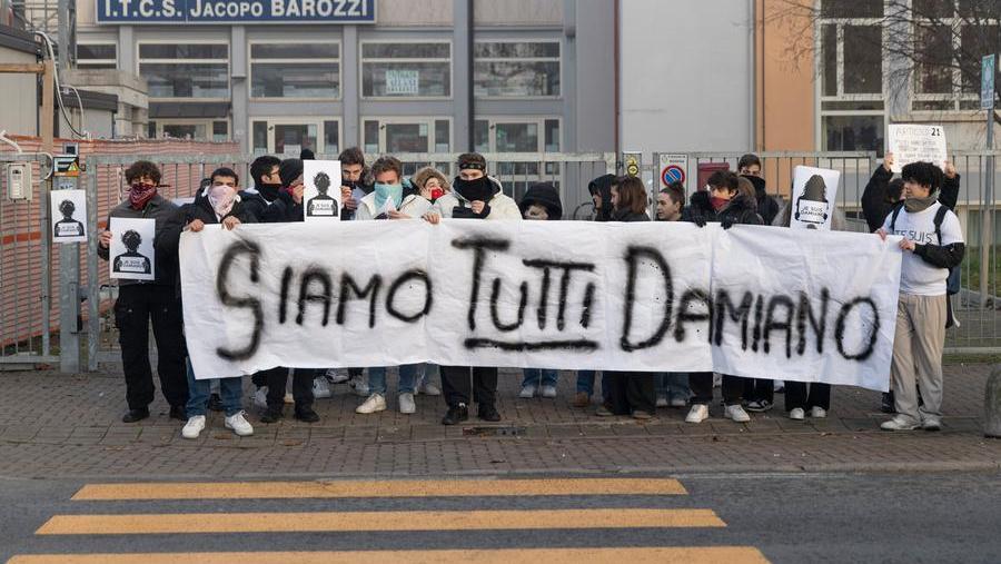 Modena, i professori del Barozzi scrivono a Di Palma