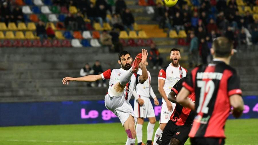La Torres torna alla vittoria: 2-0 sul campo della Lucchese