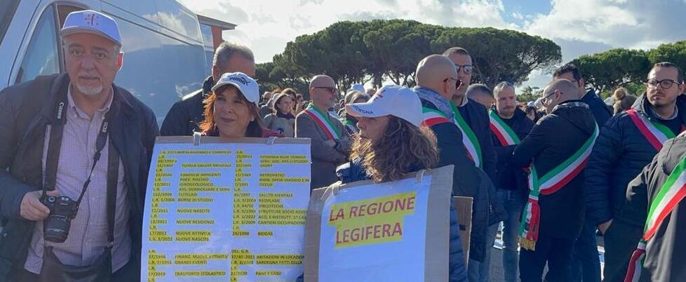 Stipendi e mansioni parificate, si va verso il comparto unico dei dipendenti degli enti locali