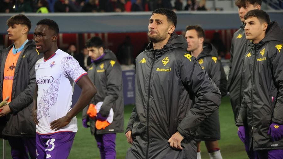 
	La delusione dei giocatori viola al termine del match di Bologna

