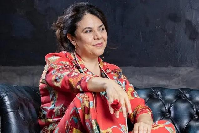 Su Michela Murgia e antifascismo Paolo Truzzu ricompatta Alessandra Todde e Renato Soru