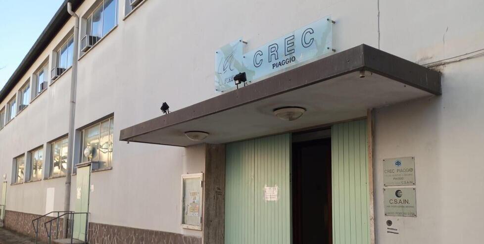 L’esterno del circolo Crec che Piaggio ha donato al Comune di Pontedera nell’anno in cui si celebrano i 100 anni dell’azienda a Pontedera