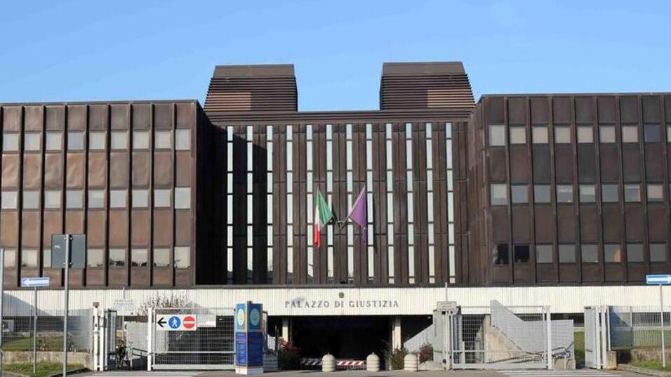 Reggio Emilia, «Non siamo stati noi a pestare il detenuto Francesco Madonia»