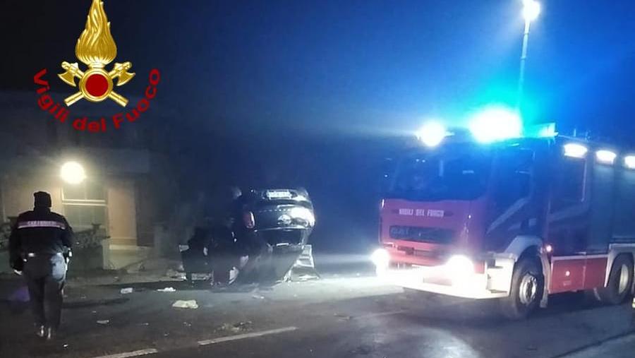 Montopoli, si ribalta con l’auto: è grave