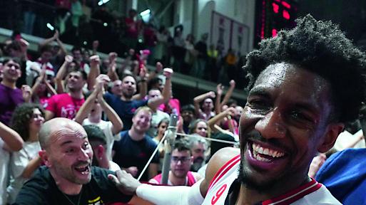 Unahotels, fai fuori la Virtus per regalarci un sogno