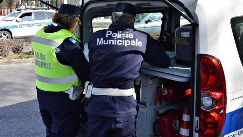 Pisa, allarme guida senza assicurazione e revisione dell’auto: i dati della municipale