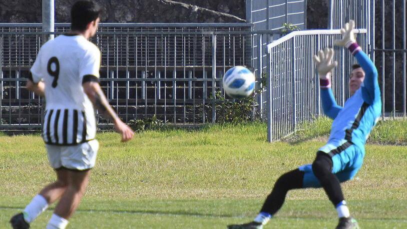 L’attaccante Buffa impegna il portiere del Lanciotto