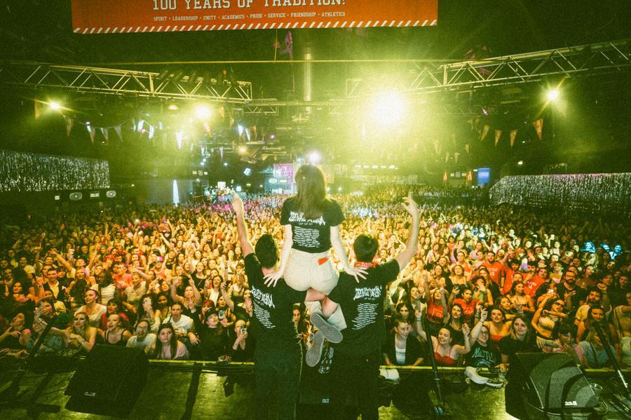Al The Cage di Livorno impazza il Teenage Dream