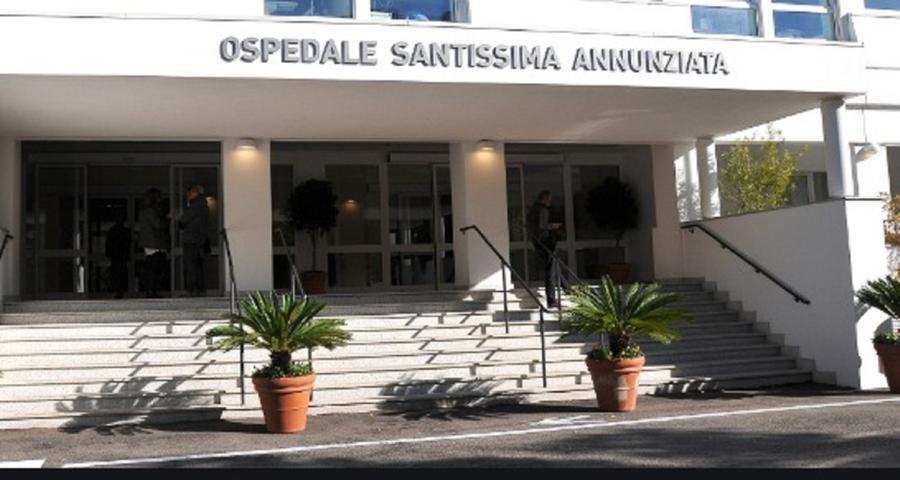 Sassari, ascensori impazziti all’ospedale civile: traumi per 2 ausiliari