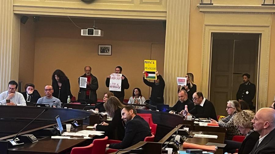 Modena, solidarietà bipartisan per il caso Barozzi: anche i professori seduti in Consiglio