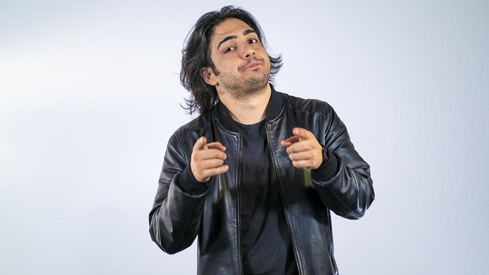 Max Angioni, doppio sold out a Ferrara: «Guardo ai buchi della vita»