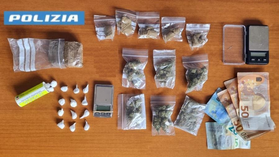 Cagliari, padre e figlio soci in affari nello spaccio di droga: arrestati