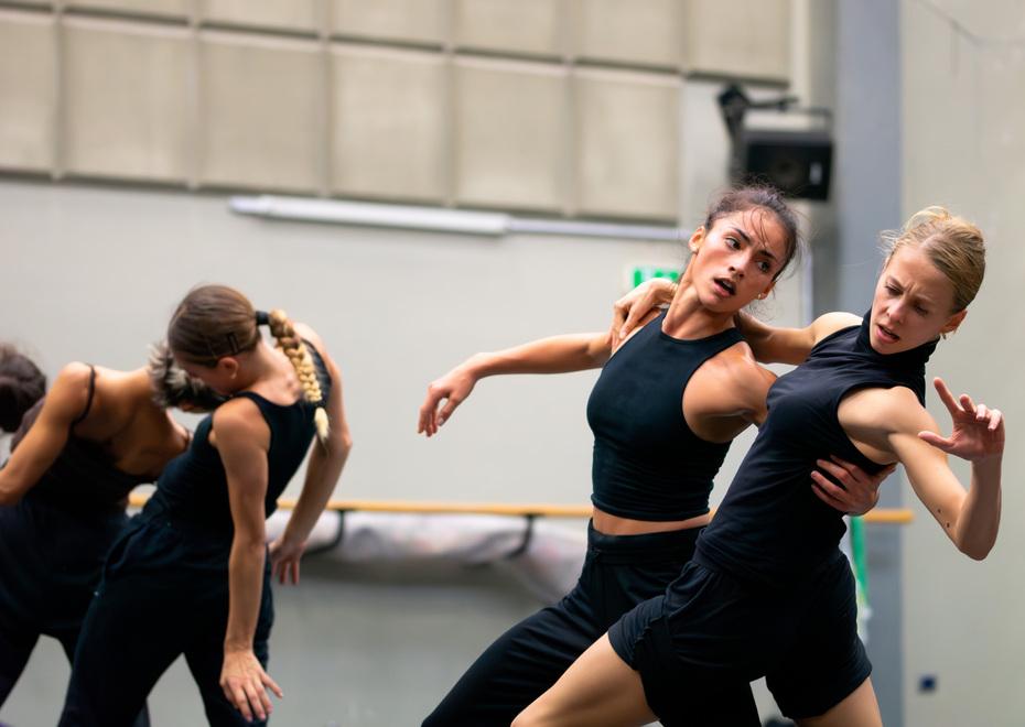 Aterballetto dal Regio alla Fonderia con un inedito trittico di coreografie
