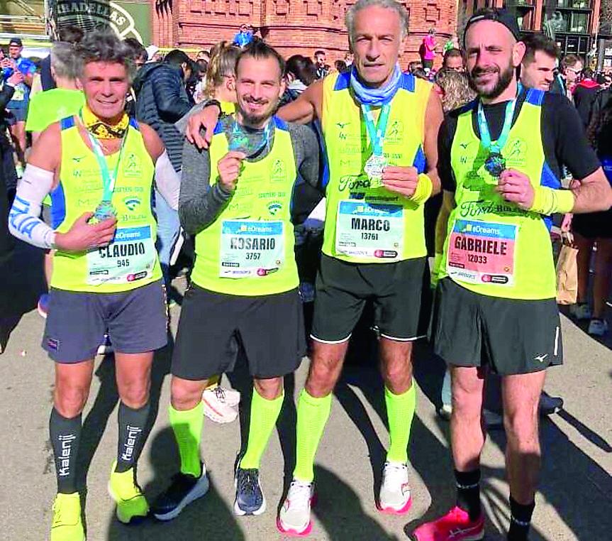 Nella foto Mazzola (primo a sx) e i compagni dell’Atletica Rivellino