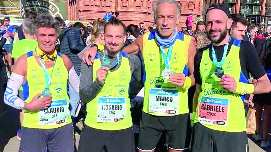 Nella foto Mazzola (primo a sx) e i compagni dell’Atletica Rivellino
