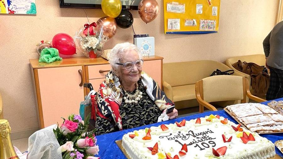 Luisetta Mercalli compie 109 anni, la festa a Cagliari