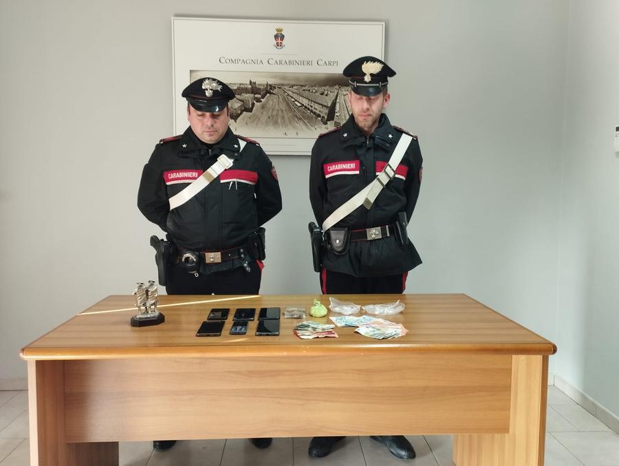 Carpi, trovati con la droga: una coppia finisce nei guai