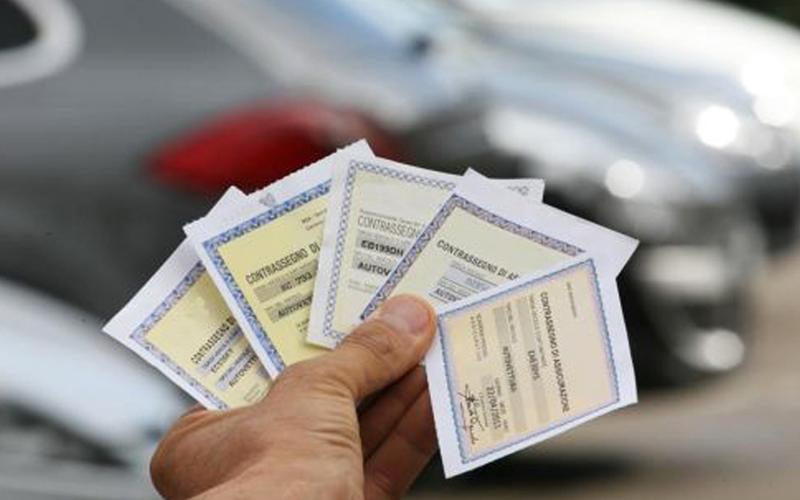 Prato, ogni giorno la Municipale trova due auto senza assicurazione