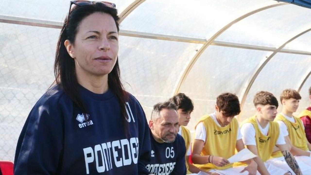 Sandy Iannella sulla panchina del Pontedera Primavera (Foto: Viareggio Cup)