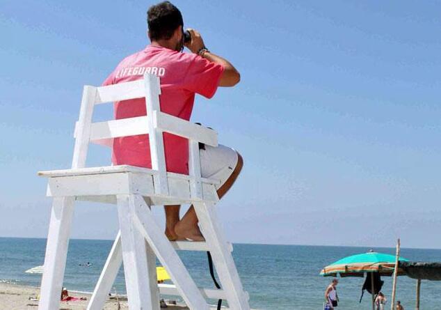 Un bagnino (foto d’archivio)