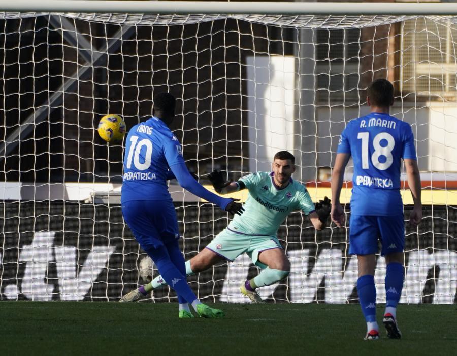 
	Il rigore trasformato da M'Baye Niang per il definitivo 1-1

