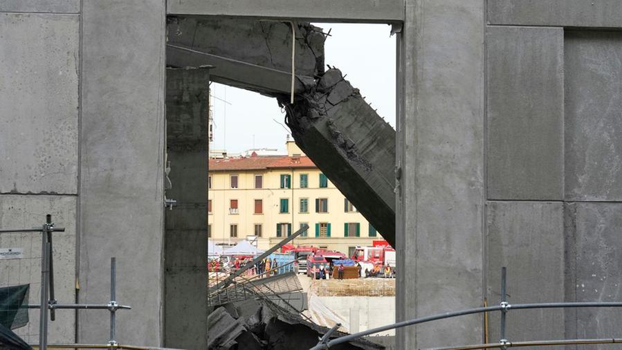 Il punto del crollo nel cantiere a Firenze 