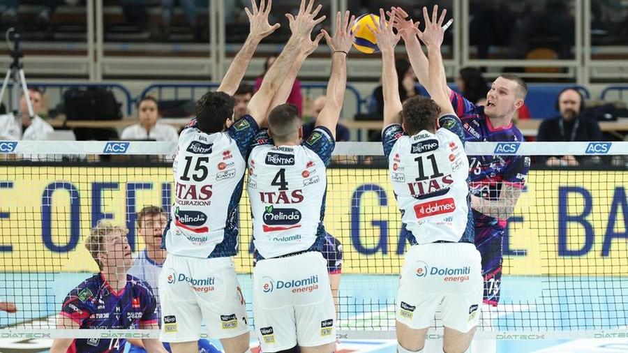 Modena non brilla e ringrazia la Lube che batte Cisterna