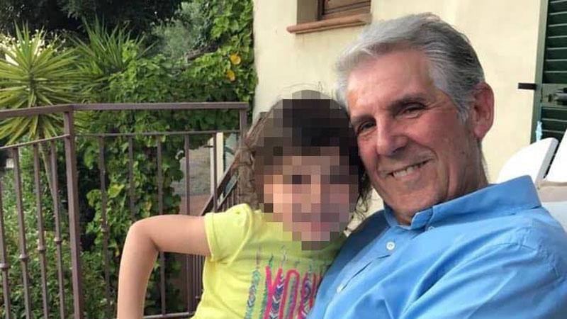 Qui ritratto in un momento di felicità con la nipotina Erminto Fanteria è stato fratello, padre e nonno di generazioni di portercolesi passati dal suo bar