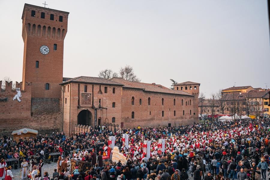 Formigine, il carnevale incorona il nuovo Gigetto e il corteo dei romani