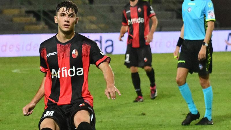 Simone Cangianiello classe 2004 al primo gol nella Lucchese e tra i professionisti