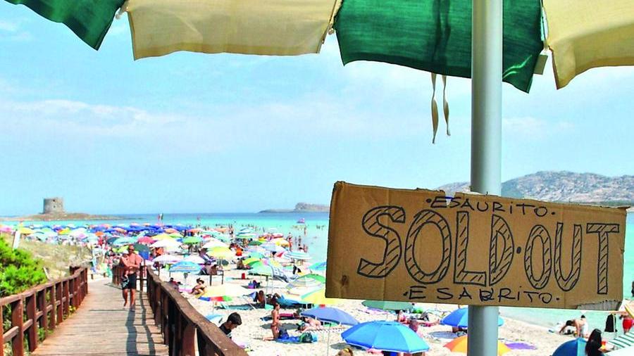 Industria delle vacanze ma soltanto per pochi mesi all’anno: l’isola vuole allungare il passo