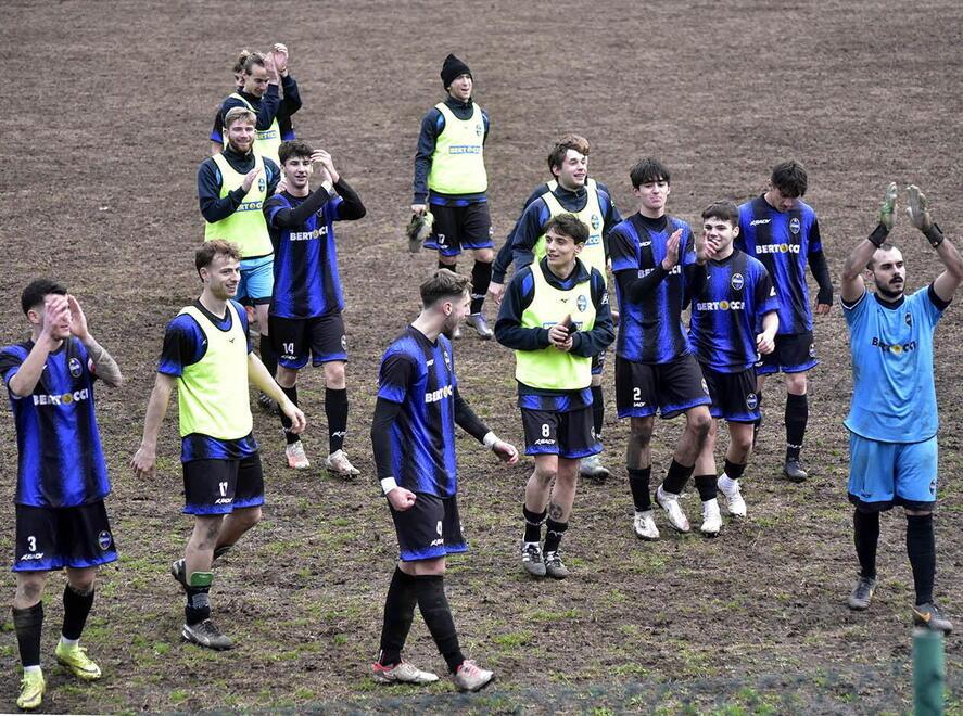 Il Piombino scalda i muscoli Ora c’è il derby nel mirino