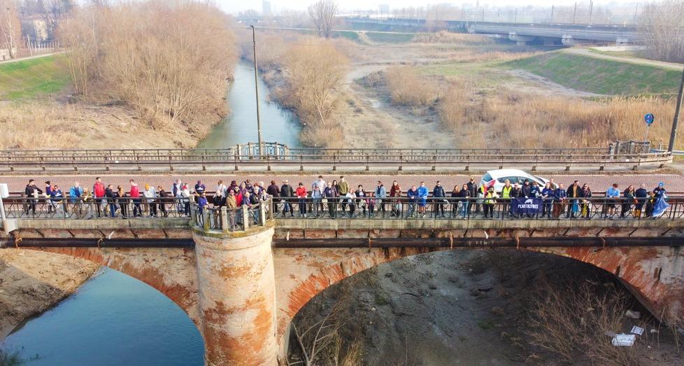 Modena, discarica a Ponte Alto: Plastic Free raccoglie 4 tonnellate di rifiuti<br type="_moz" />
