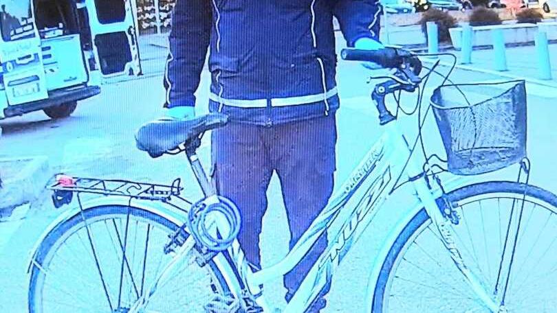 Cavezzo, ubriaco in bici fa incidente: multato di mille euro