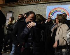 Il sindaco Davide Muledda: «Sento l’affetto, non mollo»