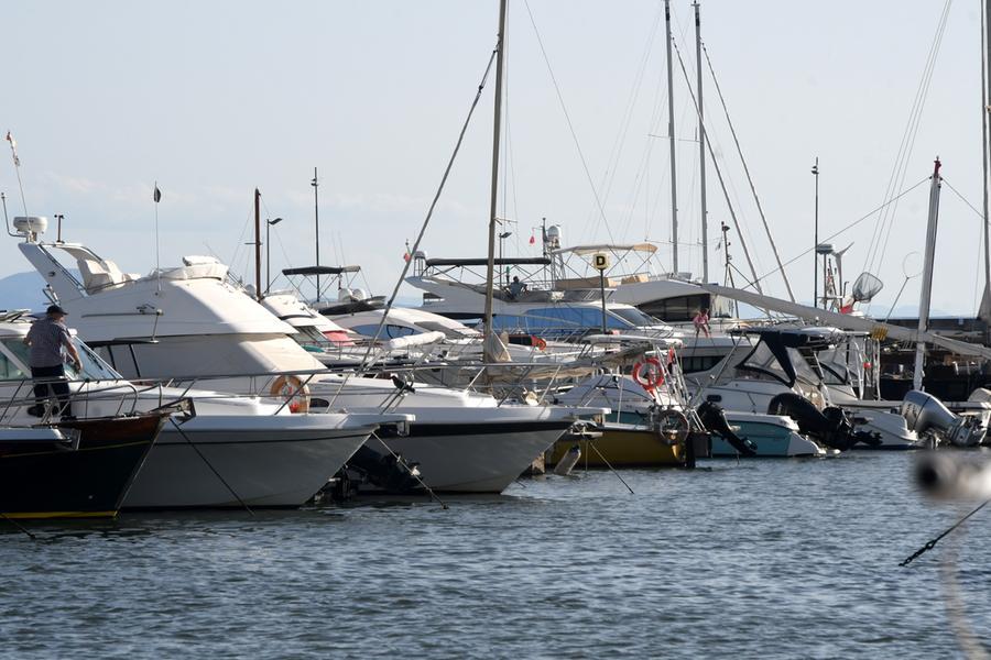
	Molo del porto di Torregrande

