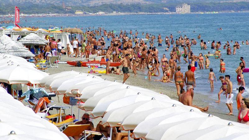 Bagni spiaggia e mare in Costa Est (foto PaBar)